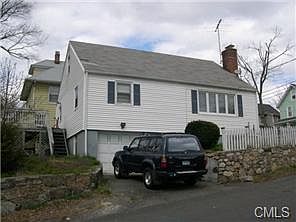 2nd image of 11 Ridge St