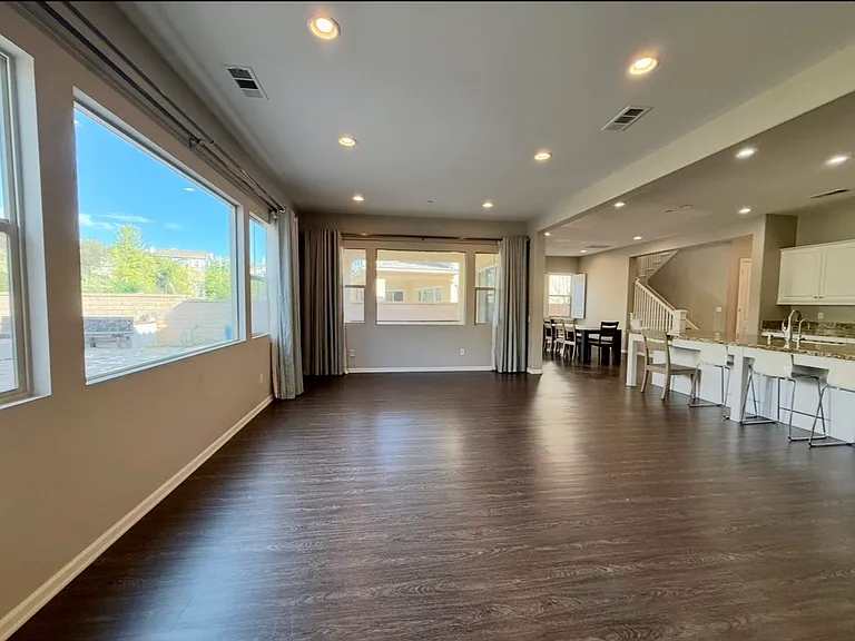 667 E Desert Willow Rd — Photo 16