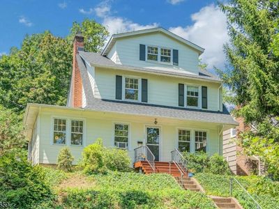 148 Essex Ave, Glen Ridge, NJ, 07028