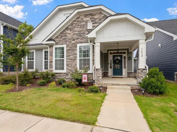 1612 Sandy Prairie Dr, Wendell, NC 27591