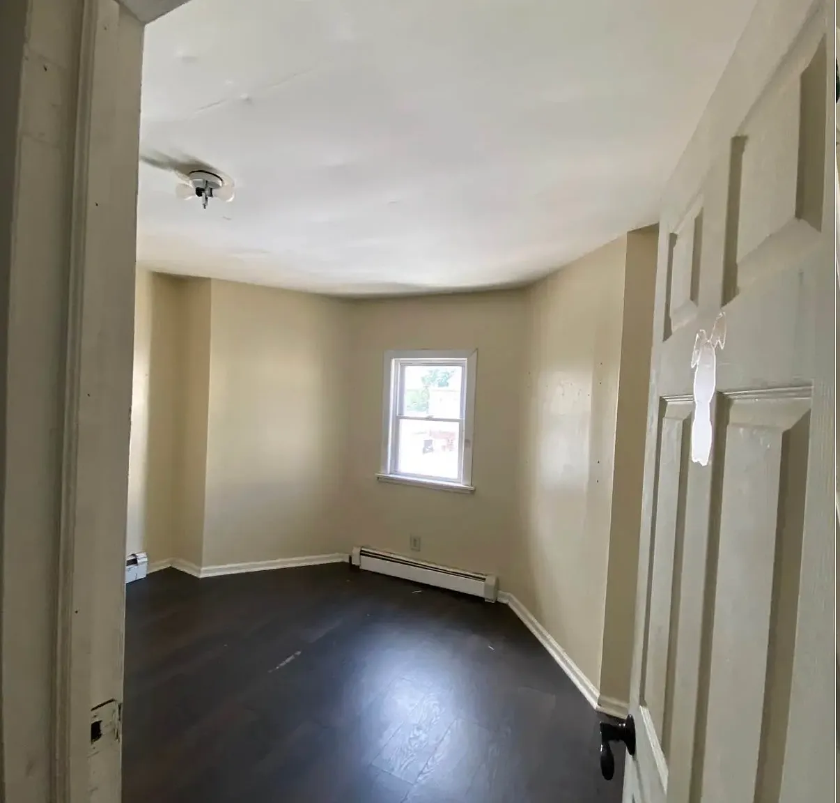 3 bed, $1,800 — Photo 4