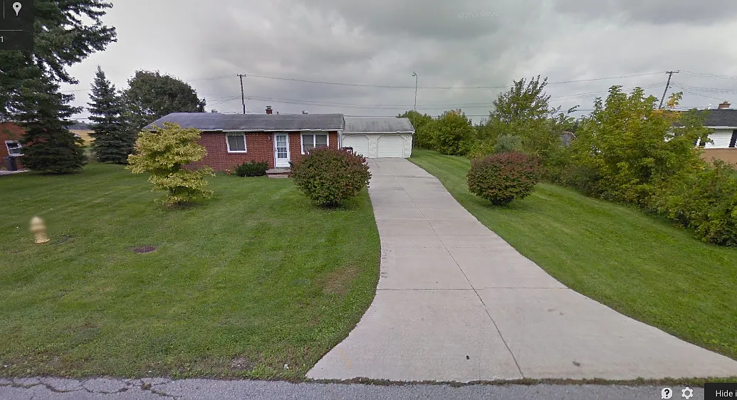 8737 Redwood Dr photo 1
