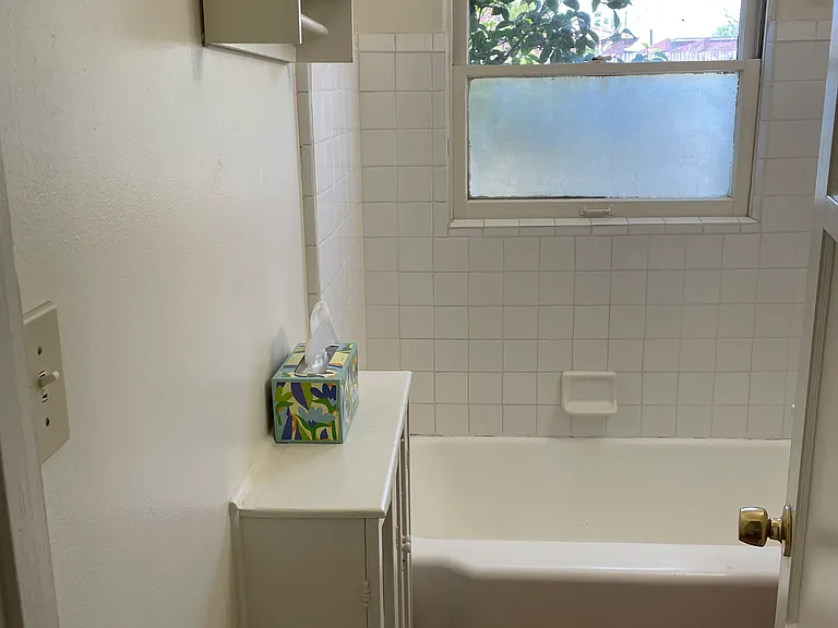 Aragon Dr — Photo 25