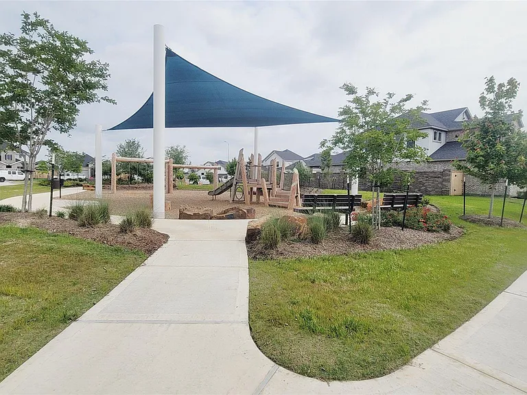 21523 Banpo Bend Dr — Photo 33