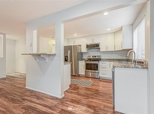 7905 218th St SW #E, Edmonds, WA 98026