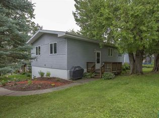 2226 Leonard St, Duluth, MN 55811