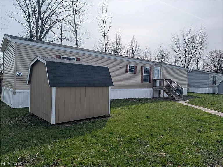 235 Cedar Brook Dr — Photo 1