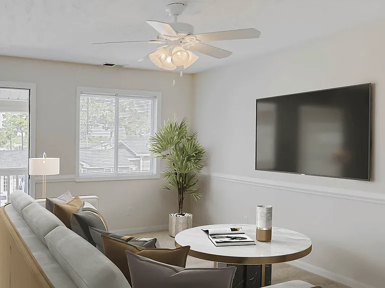 Patriot Point Apartment Homes — Photo 41