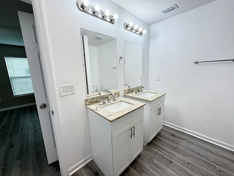 13481 SW 60th Avenue Rd — Photo 11