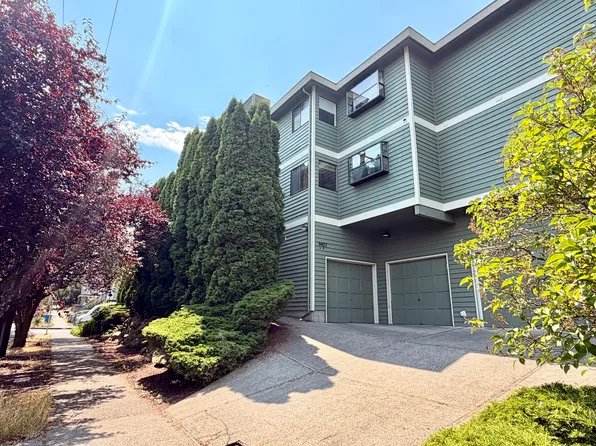 9407 Linden Ave N APT A, Seattle, WA 98103