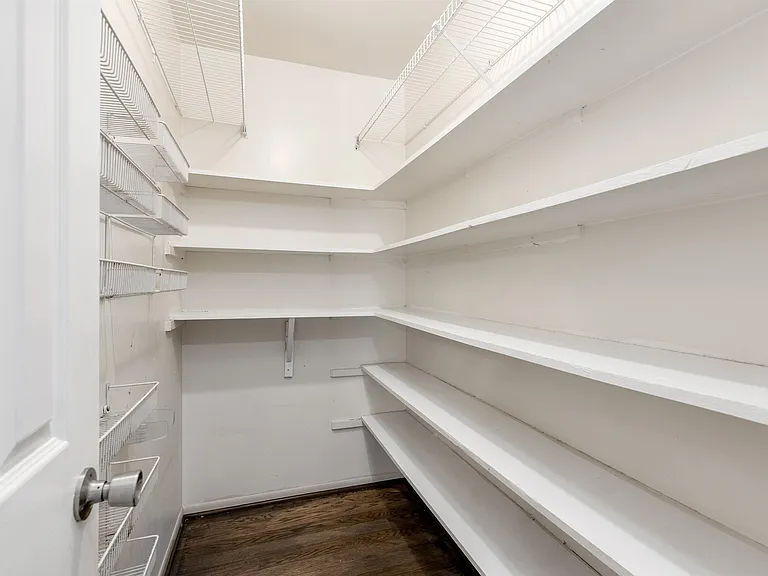 9025 Muirland Dr — Photo 4