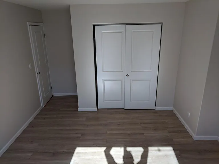 1925 Hackett Ave #1 — Photo 13