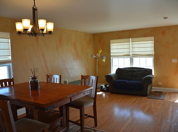 2nd image of 1077 Ames Ct