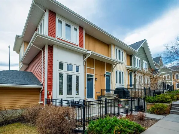 1310 N Auburn Bay Sq SE, Calgary, AB T3M 0Y6
