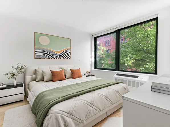 316 Bergen Street image 1 of 20