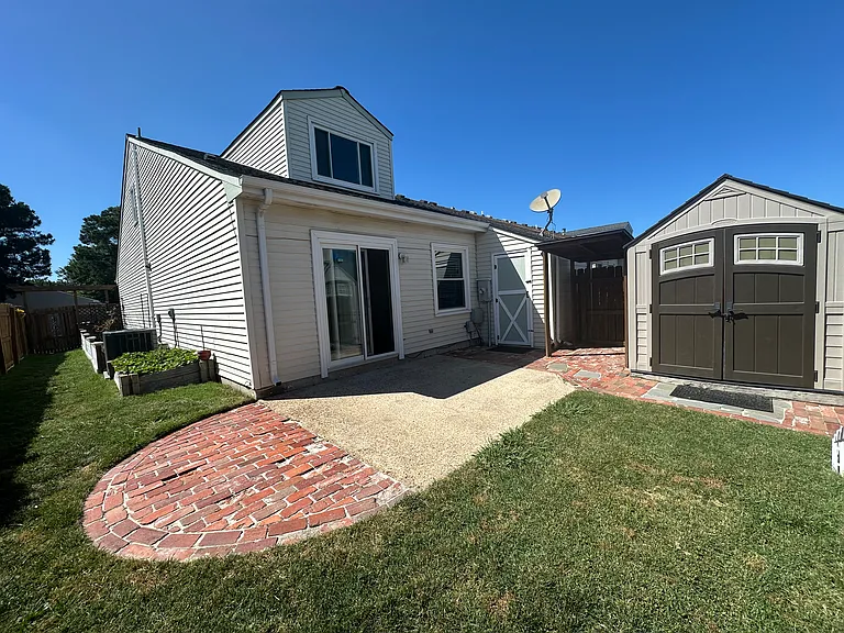 4149 Macarthur Rd — Photo 21