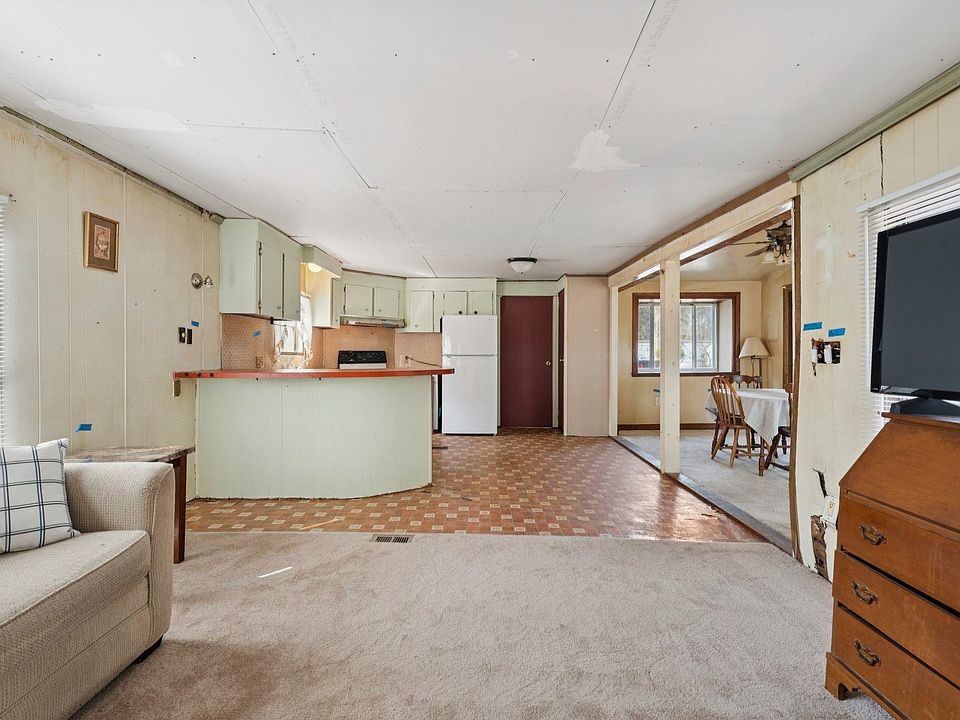 1st image of 67 Periwinkle Drive