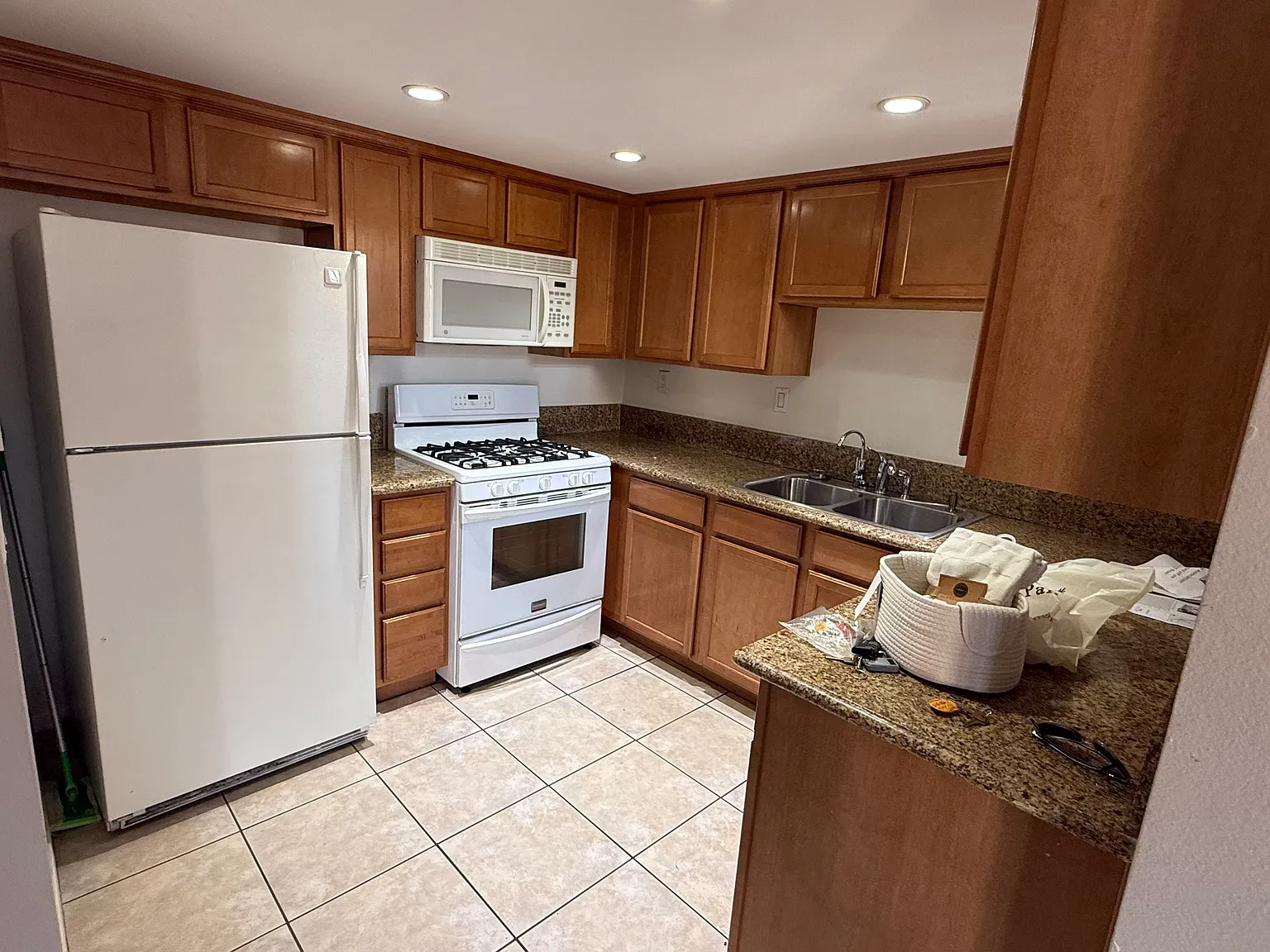 1 bed, 604 sqft, $1,700 — Photo 2