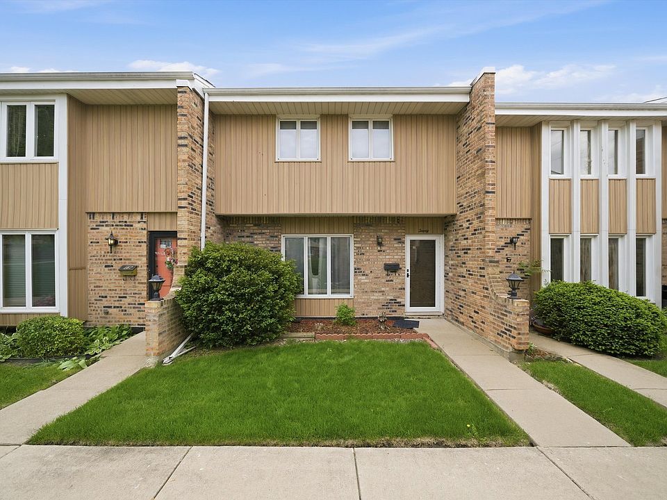 1st image of 20 Ottawa Ct