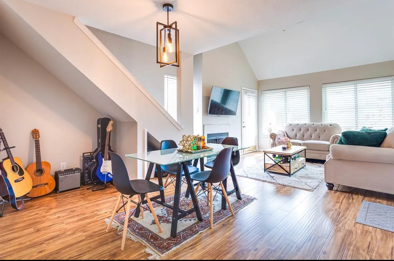 2 bed, 950 sqft, $1,700 — Photo 4