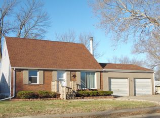 2107 Valentine Ave, Pekin, IL 61554
