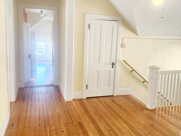 5th image of 1471 N High St #D
