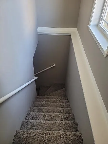305 S Dogwood Ln — Photo 8