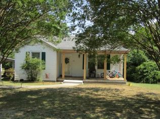 201 Pine Ln, South Boston, VA 24592