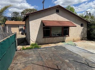 8981 Foothill Blvd, Sunland, CA 91040