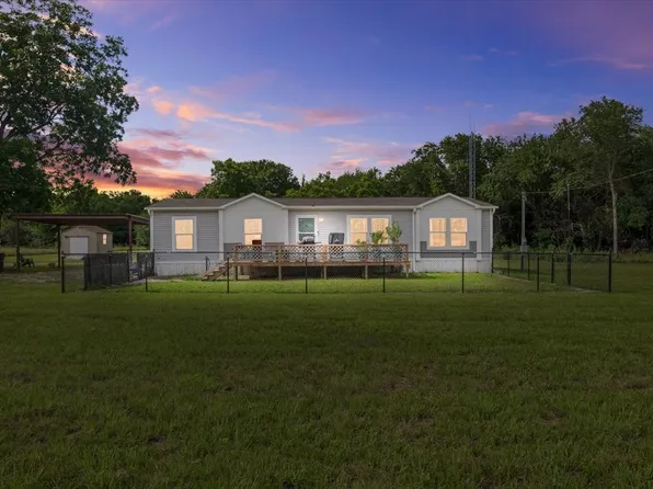 1183 Farm Road 3426, Paris, TX 75462