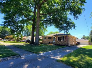 2125 Vinewood Dr, Parma, OH 44134