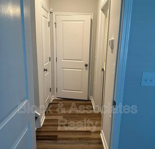 608 Gimari Dr — Photo 43