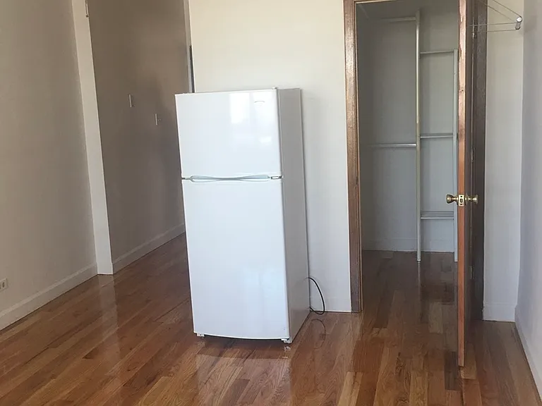 Studio-1637 Orrington