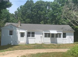 211 Shun Pike, Johnston, RI 02919