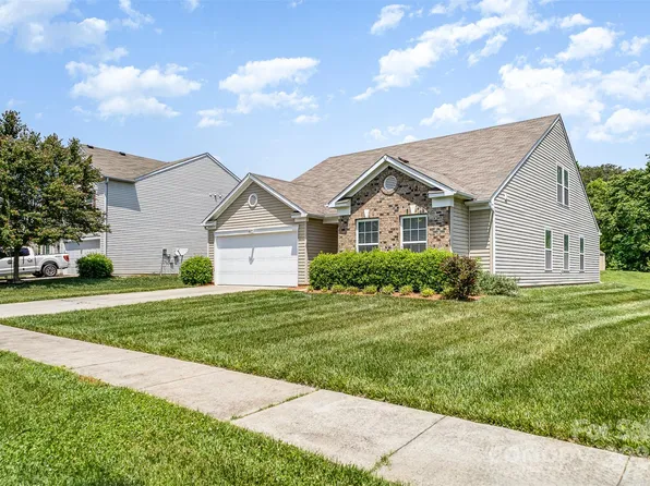 135 Anastasia Ln, Lincolnton, NC 28092