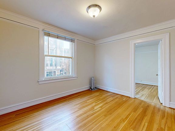 3rd image of 692 Bush St #200A