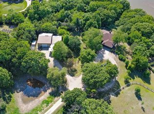 27423 Wells Creek Rd, Wamego, KS 66547