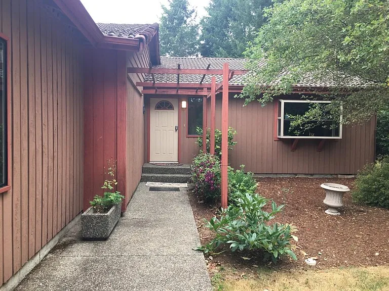 620 E Cedar St — Photo 34