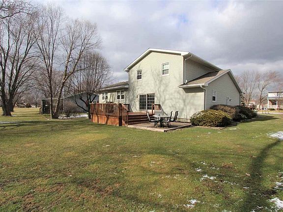3rd image of 4207 Glen Oaks Dr