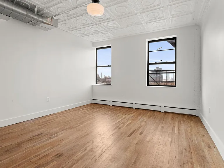 717 Manhattan Ave #4A — Photo 8