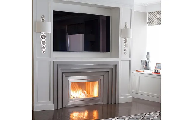 Sold by Douglas Elliman | media 19