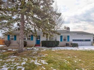 1853 Englewood Dr, Bay City, MI