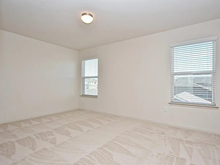 18301 Mammoth Cave Blvd — Photo 4