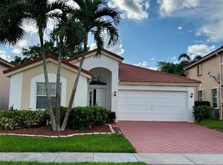 3694 Miramontes Cir, Wellington, FL 33414
