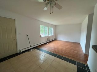 203 Sandbloom Rd #6, Algonquin, IL 60102