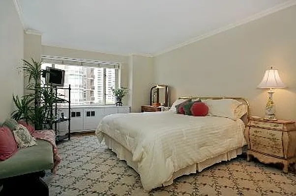 Sold by Corcoran | media 11