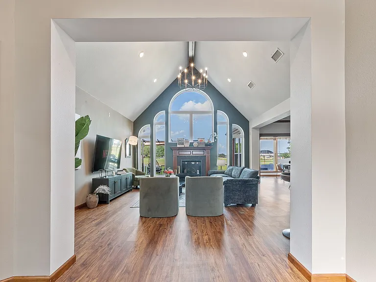 7724 Golfhill Dr — Photo 10