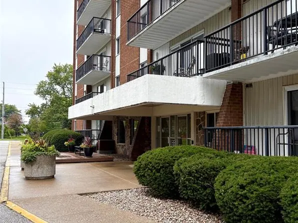 8591 Riverside Dr E, Windsor, ON