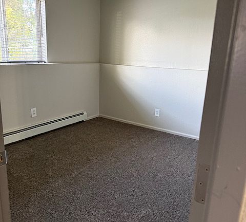 4th image of 426 1st Ave SW #2