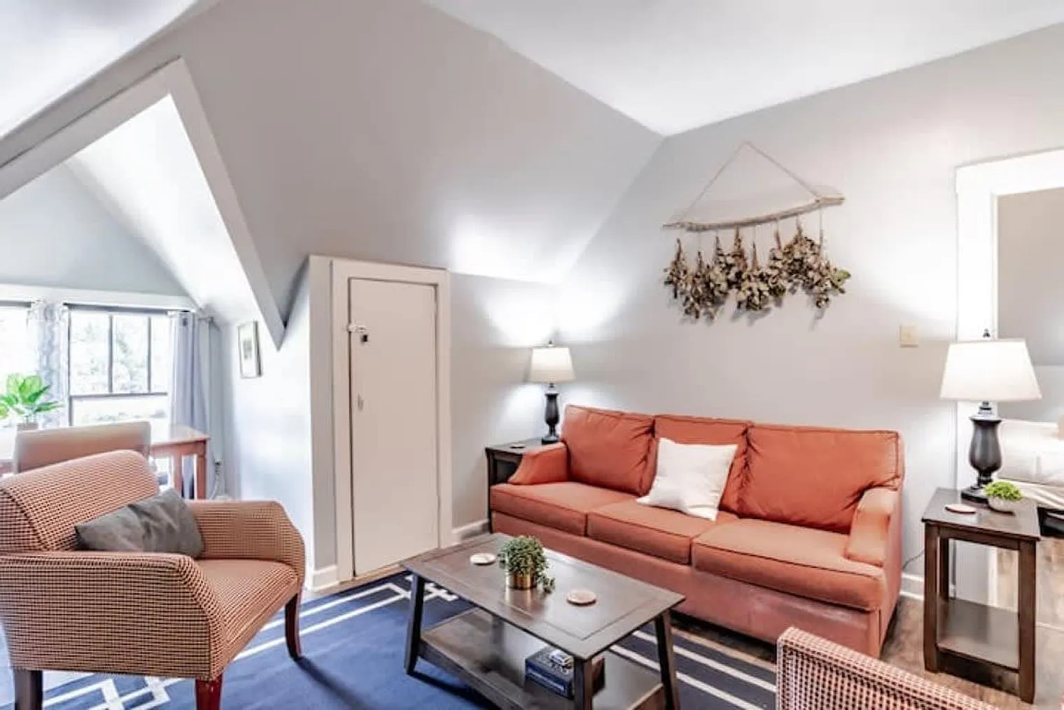 2 bed, 2.0 bath, 1065 sqft, $1,943 — Photo 3